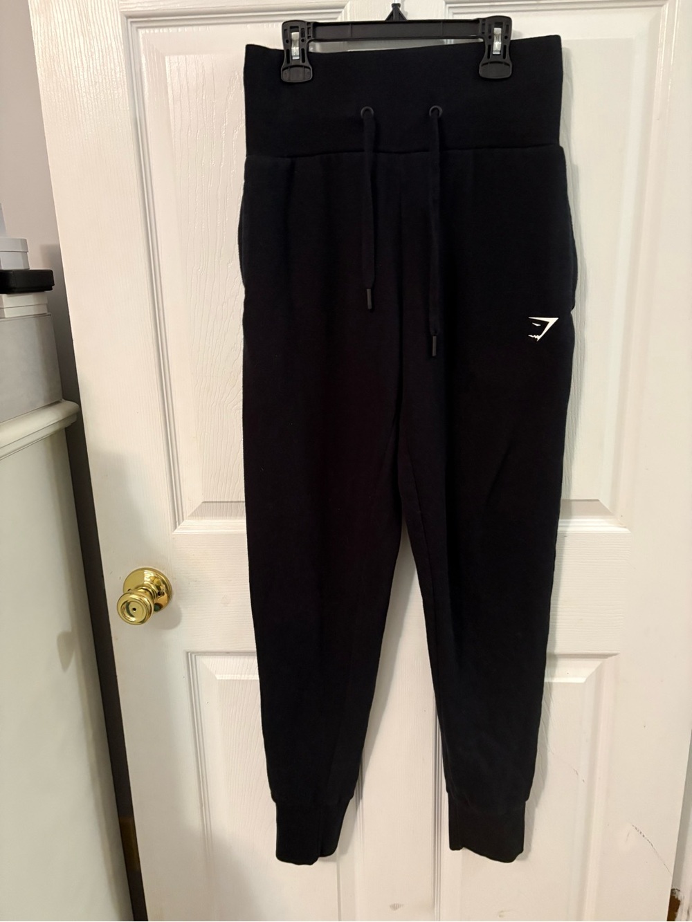 Gymshark Black High-Rise joggers with pockets